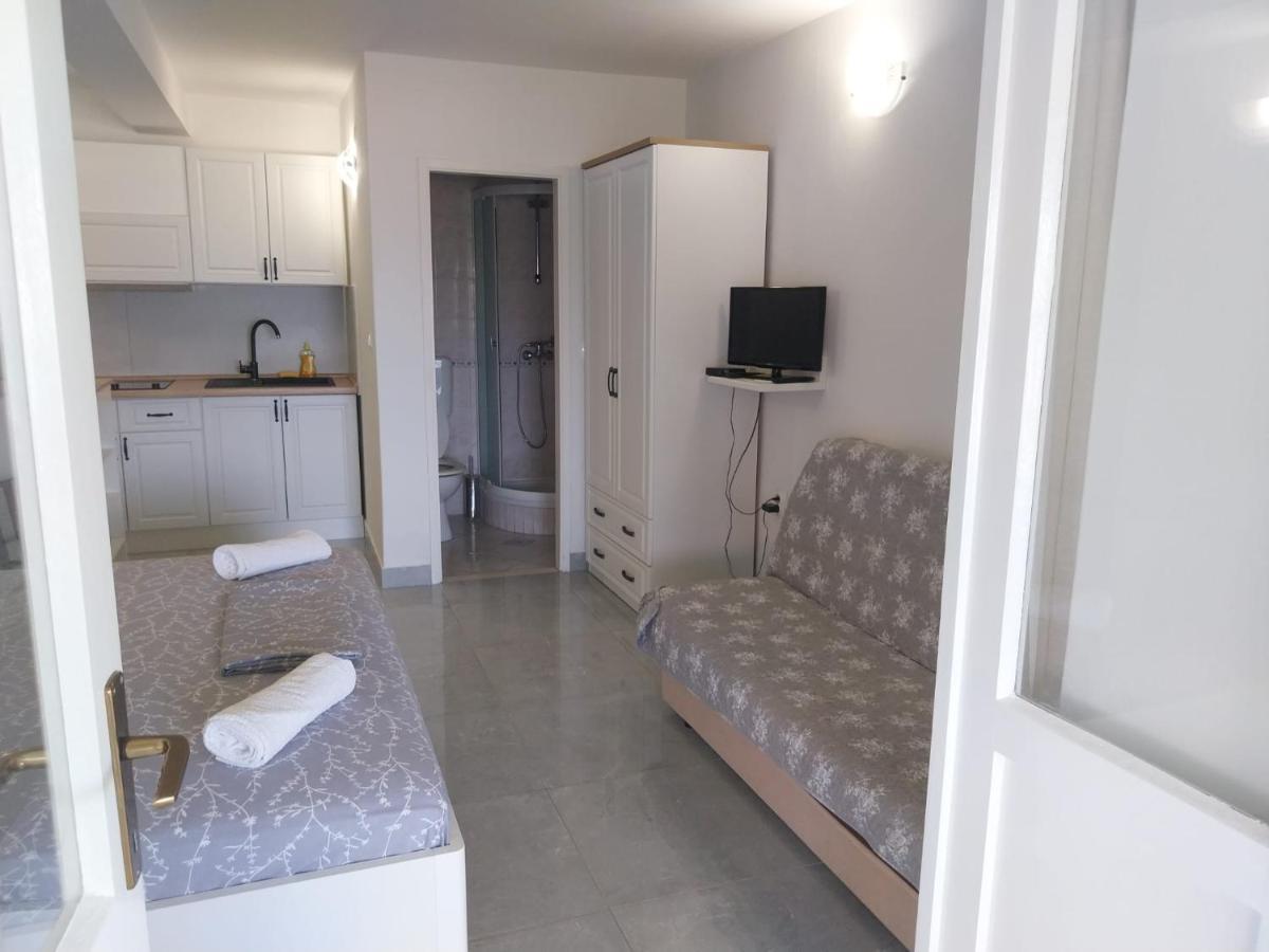 Apartments Lumbarda Exterior foto
